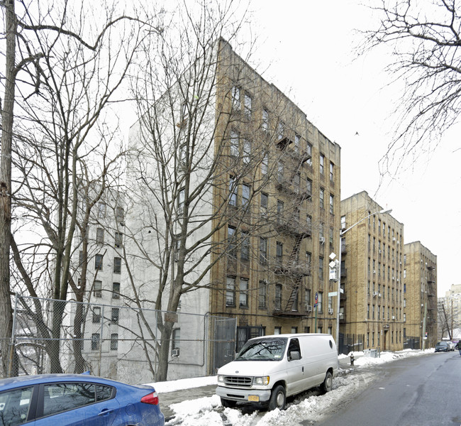 1571 Undercliff Ave in Bronx, NY - Building Photo - Building Photo