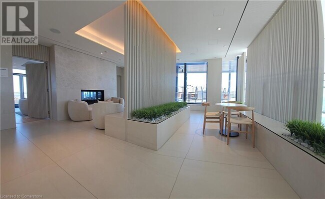 28 Ann St in Mississauga, ON - Building Photo - Building Photo