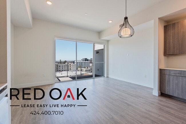 property at 1331 W 7th St