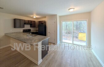 7876 Playschool Ln in Jacksonville, FL - Building Photo - Building Photo