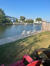 15 Lyndale Ct in Shirley, NY - Building Photo - Building Photo