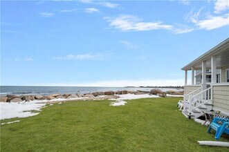 28 Glenwood Ave in Narragansett, RI - Building Photo - Building Photo