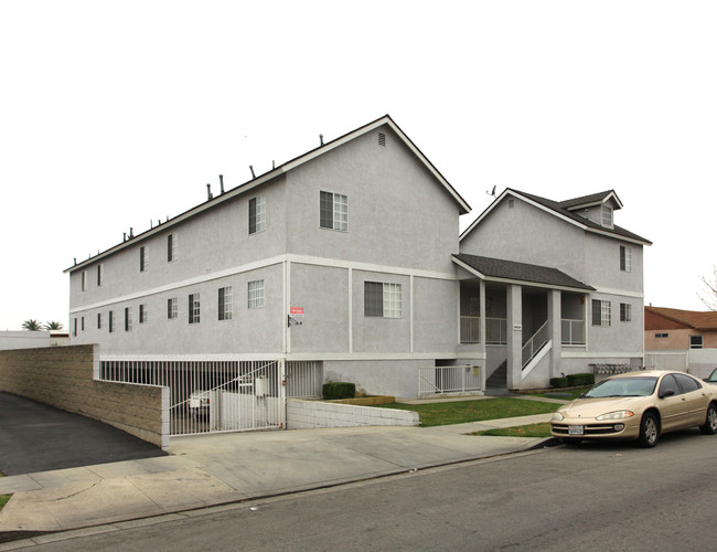 9660 Harvard St in Bellflower, CA - Building Photo - Building Photo