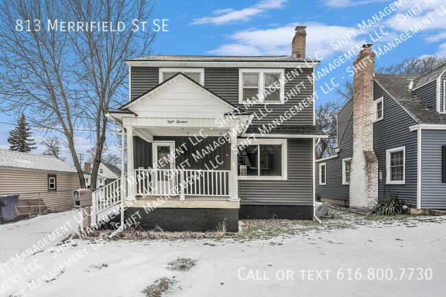 813 Merrifield St SE in Grand Rapids, MI - Building Photo