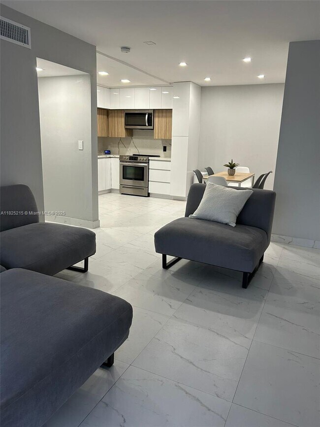 property at 21 Jacaranda Dr