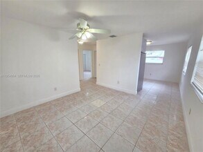 2311 NW 33rd St-Unit -2311 in Miami, FL - Building Photo - Building Photo