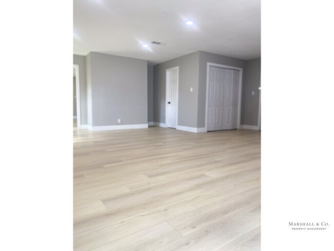 226 Dryden Dr in Vallejo, CA - Building Photo - Building Photo