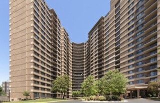 The Warwick Apartments in Silver Spring, MD - Building Photo