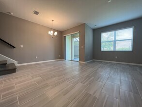 29817 Southwell Ln in Wesley Chapel, FL - Building Photo - Building Photo