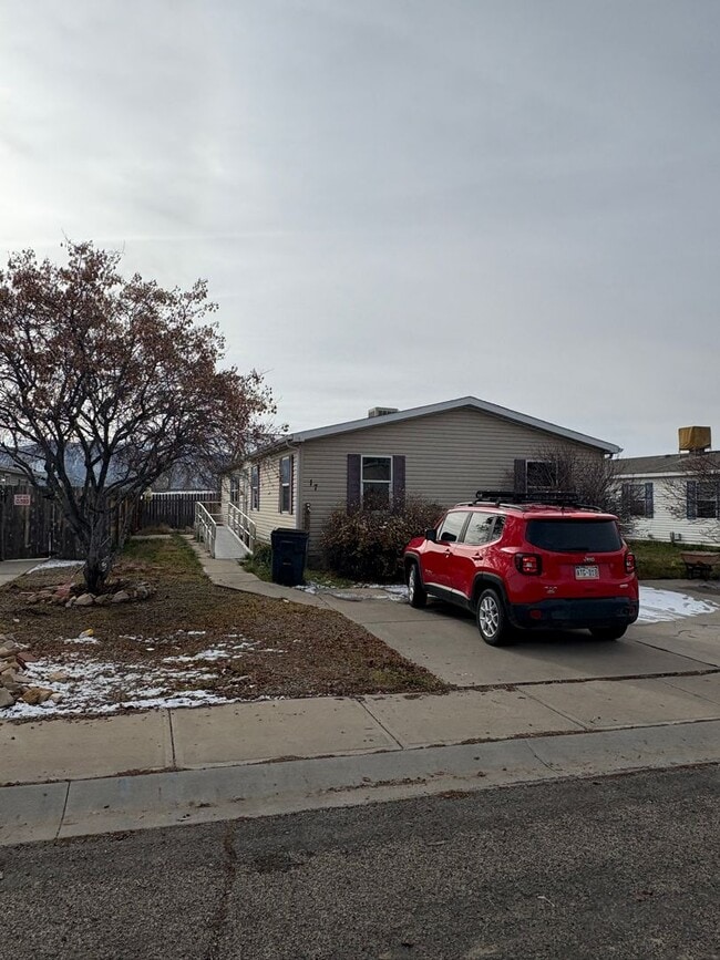 property at 17 13th St