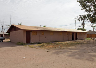 351-375 N Nevada St in Chandler, AZ - Foto de edificio - Building Photo