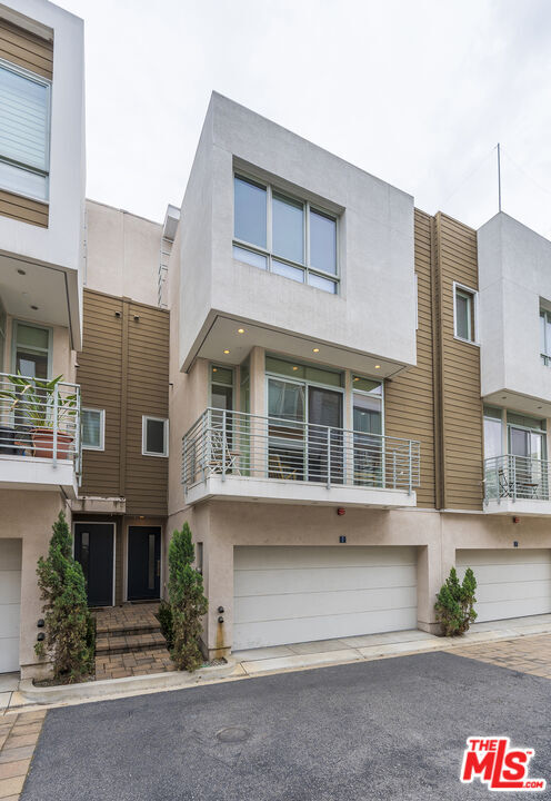1400 N Fuller Ave in Los Angeles, CA - Building Photo - Building Photo