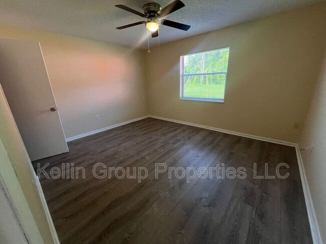 858 Fox Lake Dr in Lakeland, FL - Building Photo - Building Photo