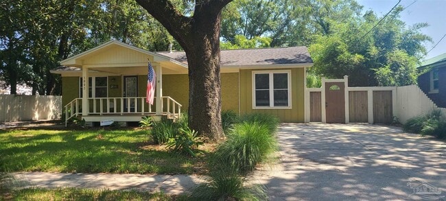 1003 E Jordan St in Pensacola, FL - Building Photo - Building Photo