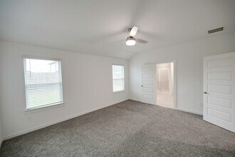 31730 Hallington Hl Ln in Fulshear, TX - Building Photo - Building Photo