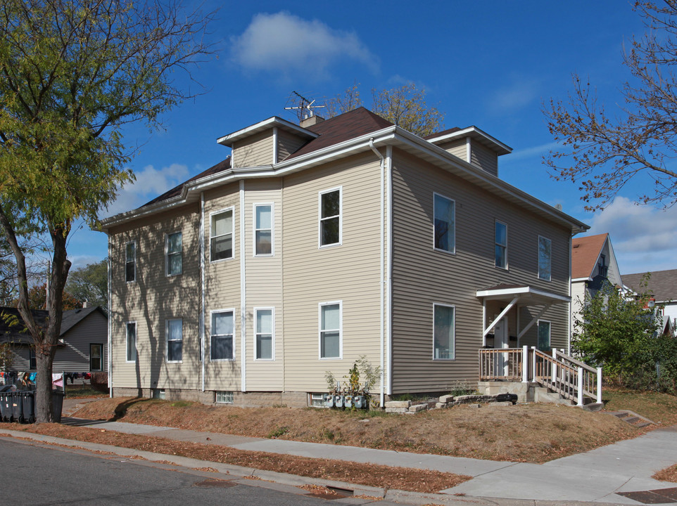 2701 Aldrich Ave N in Minneapolis, MN - Building Photo