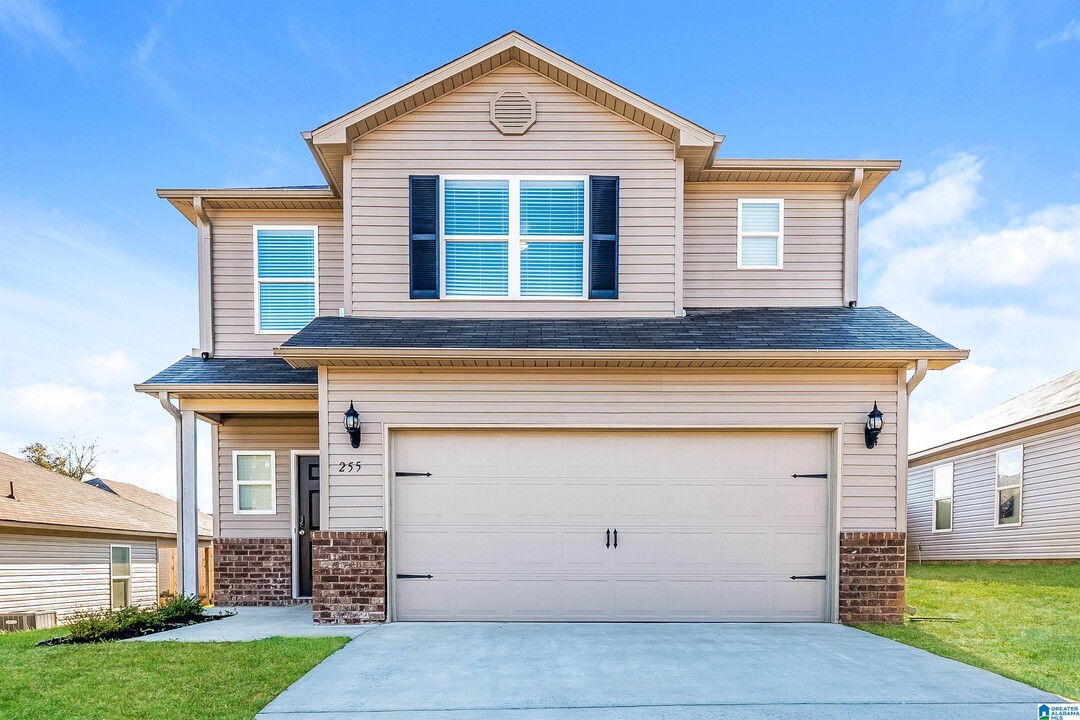 255 Americana Dr in Margaret, AL - Building Photo