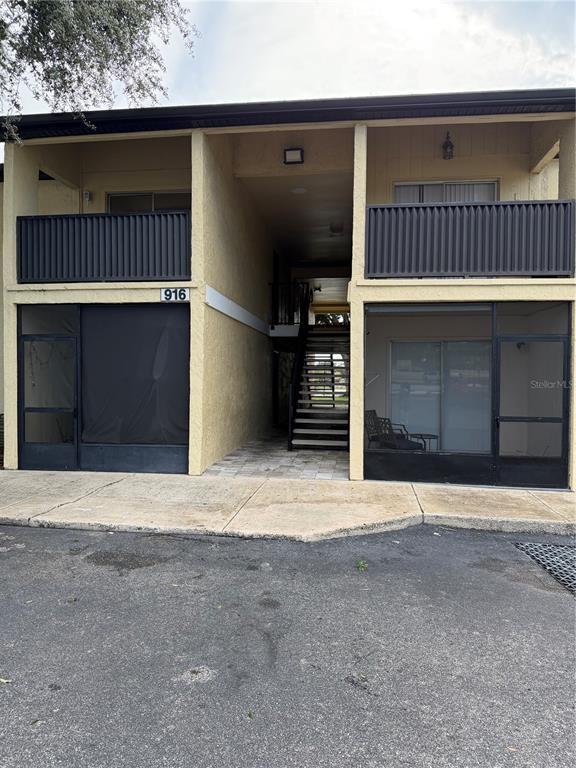 property at 916 Lake Destiny Rd