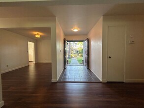 949 San Simeon Dr in Concord, CA - Building Photo - Building Photo