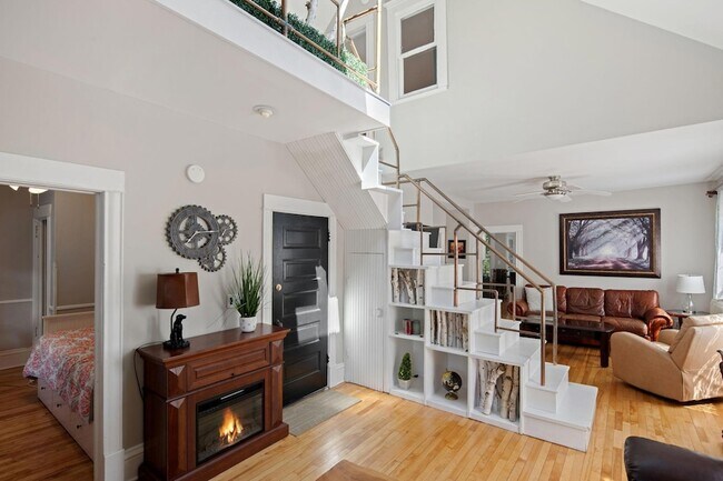 2713 Garfield Ave in Minneapolis, MN - Foto de edificio - Building Photo