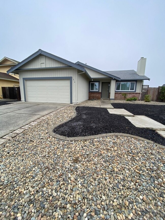 property at 814 Emperor Dr