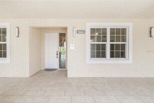 280 Hidden Bay Dr in Osprey, FL - Building Photo