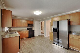 3070 Karen Ln in Marietta, GA - Building Photo - Building Photo