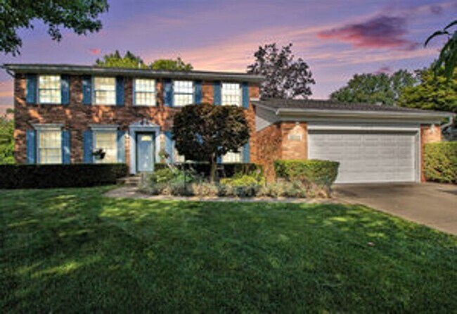 6609 Merrick Dr