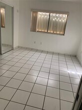2775 W 61st St in Hialeah, FL - Building Photo - Building Photo