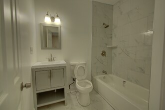 3320 Brooklyn Ave in Kansas City, MO - Building Photo - Building Photo