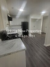 4902 Glenside Ct in Stone Mountain, GA - Building Photo - Building Photo