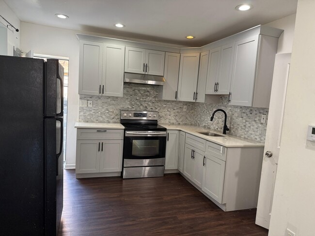property at 3738 N Delhi St