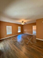 1604 Prier Ln in Webb City, MO - Building Photo - Building Photo