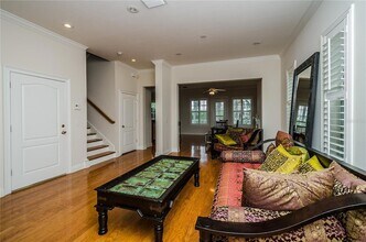 924 Hemingway Cir in Tampa, FL - Building Photo - Building Photo