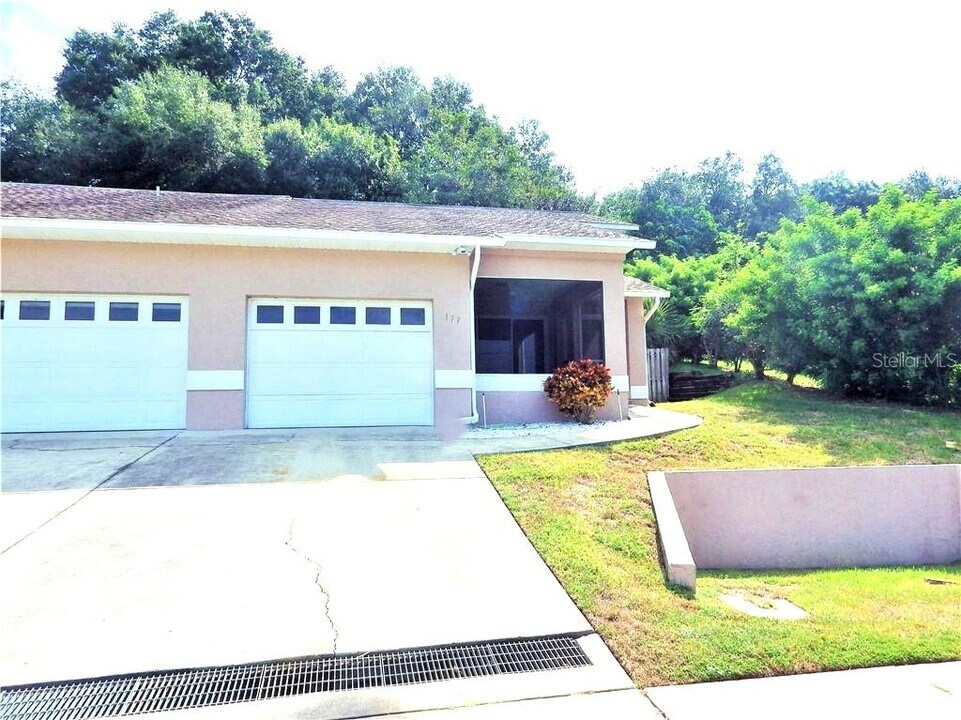 177 Sunnyside Dr in Clermont, FL - Building Photo