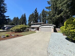 9605 166th St E in Puyallup, WA - Building Photo - Building Photo
