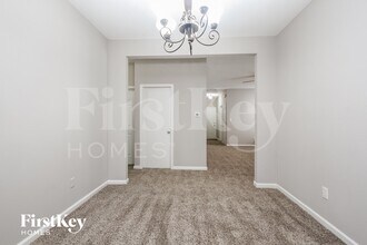 5523 Dollar Run Ln in Indianapolis, IN - Foto de edificio - Building Photo