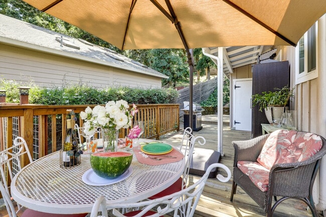 4460 Lakeside Rd, Unit ID1308110P in Glen Ellen, CA - Foto de edificio - Building Photo