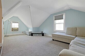 105 S Broadway in Nyack, NY - Foto de edificio - Building Photo