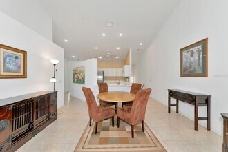 7107 Cedar Hollow Cir, Unit 24-202 in Bradenton, FL - Building Photo - Building Photo