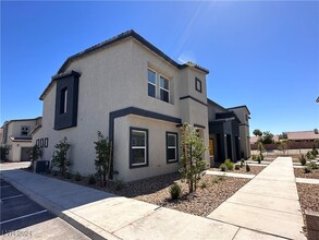 479 Waterfall Cv Ct in Henderson, NV - Building Photo - Building Photo