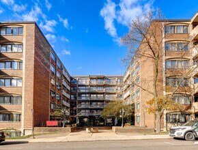 Z-PC in Montréal, QC - Building Photo - Building Photo