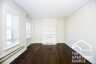 918 Green Bay Rd in Winnetka, IL - Foto de edificio - Building Photo