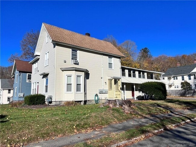 55 Wetmore Ave in Winchester, CT - Foto de edificio - Building Photo