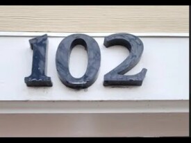 102 N Point Dr, Unit 102 in Boston, MA - Building Photo