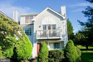 19018 Bronco Dr in Germantown, MD - Building Photo