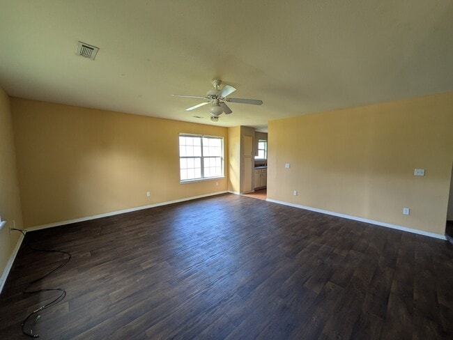 1420 Azalea Dr in Clarksville, AR - Building Photo - Building Photo