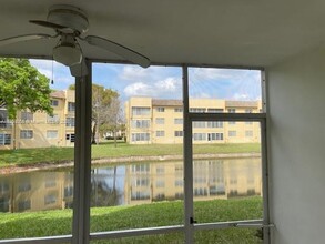 5961 NW 61st Ave in Tamarac, FL - Building Photo - Building Photo
