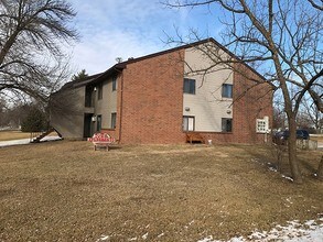 704 West St in New Virginia, IA - Foto de edificio - Building Photo