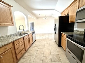 4707 Mill Creek Dr in Ardmore, OK - Building Photo - Building Photo